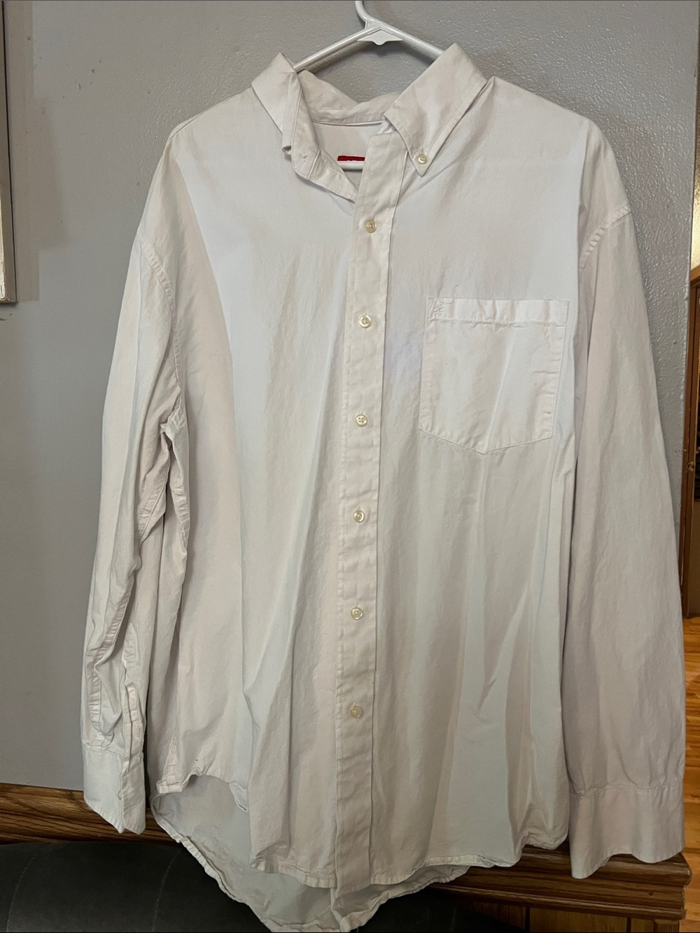 Izod Men's White Button-Down Dress Shirt